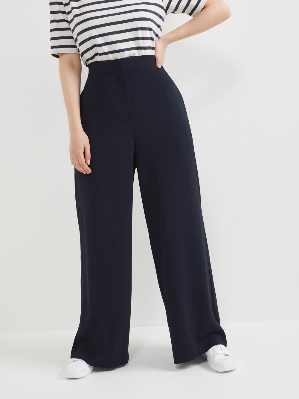 The Stretch Crepe Draped Trouser