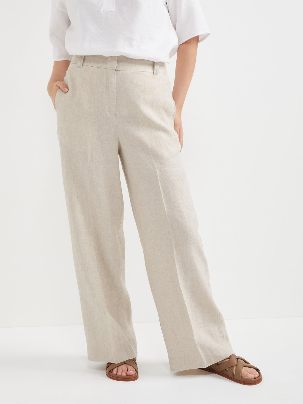 The Linen Relaxed Trouser