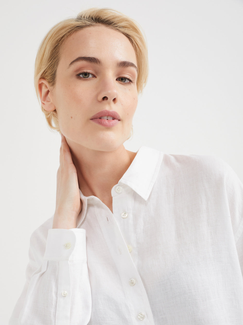 Common Standard Linen Popover Shirt