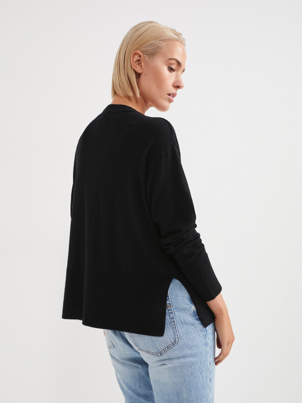 The V-Neck Pocket Cardigan