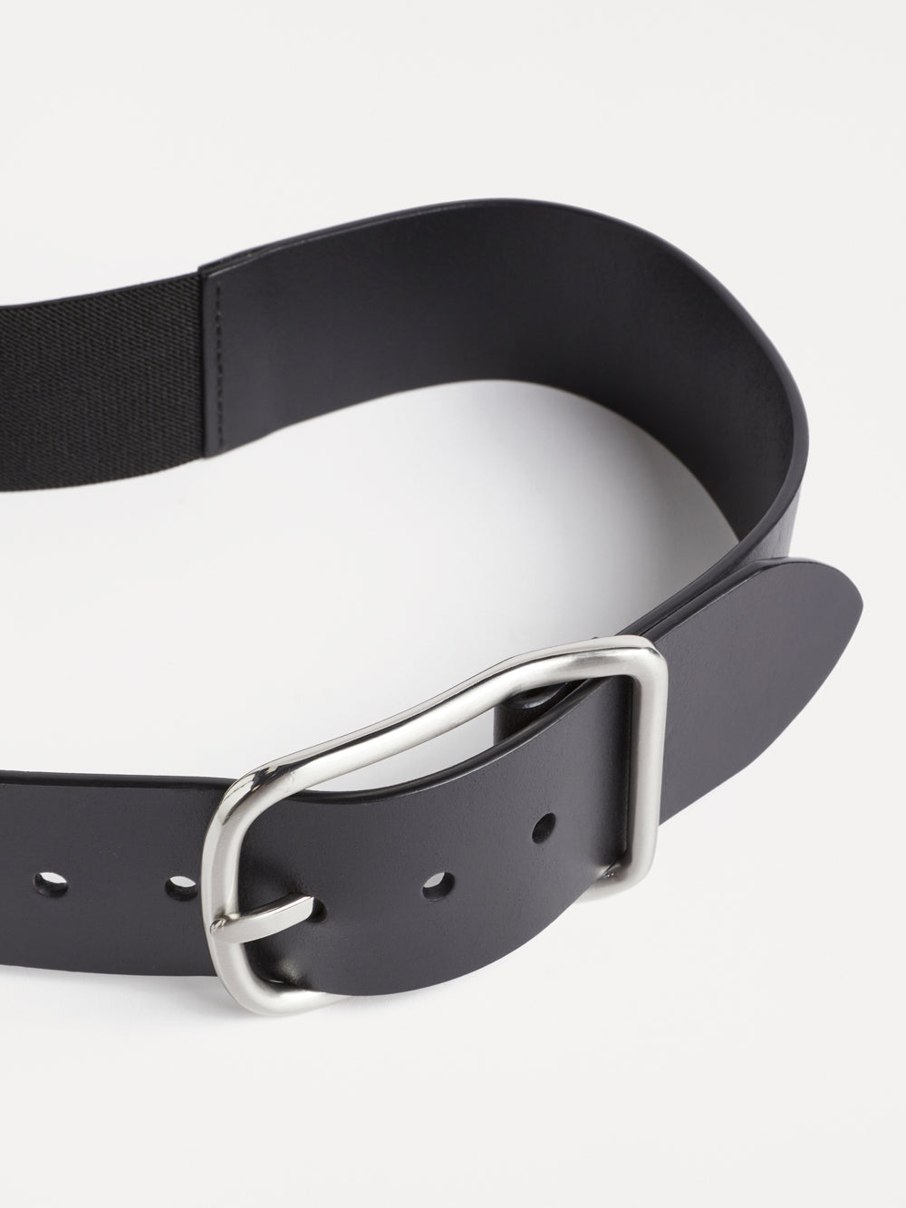 The Feature Buckle Belt