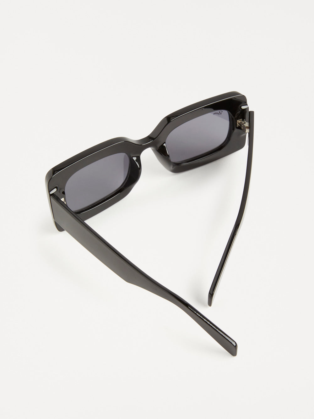 The Twiggy Sunglasses