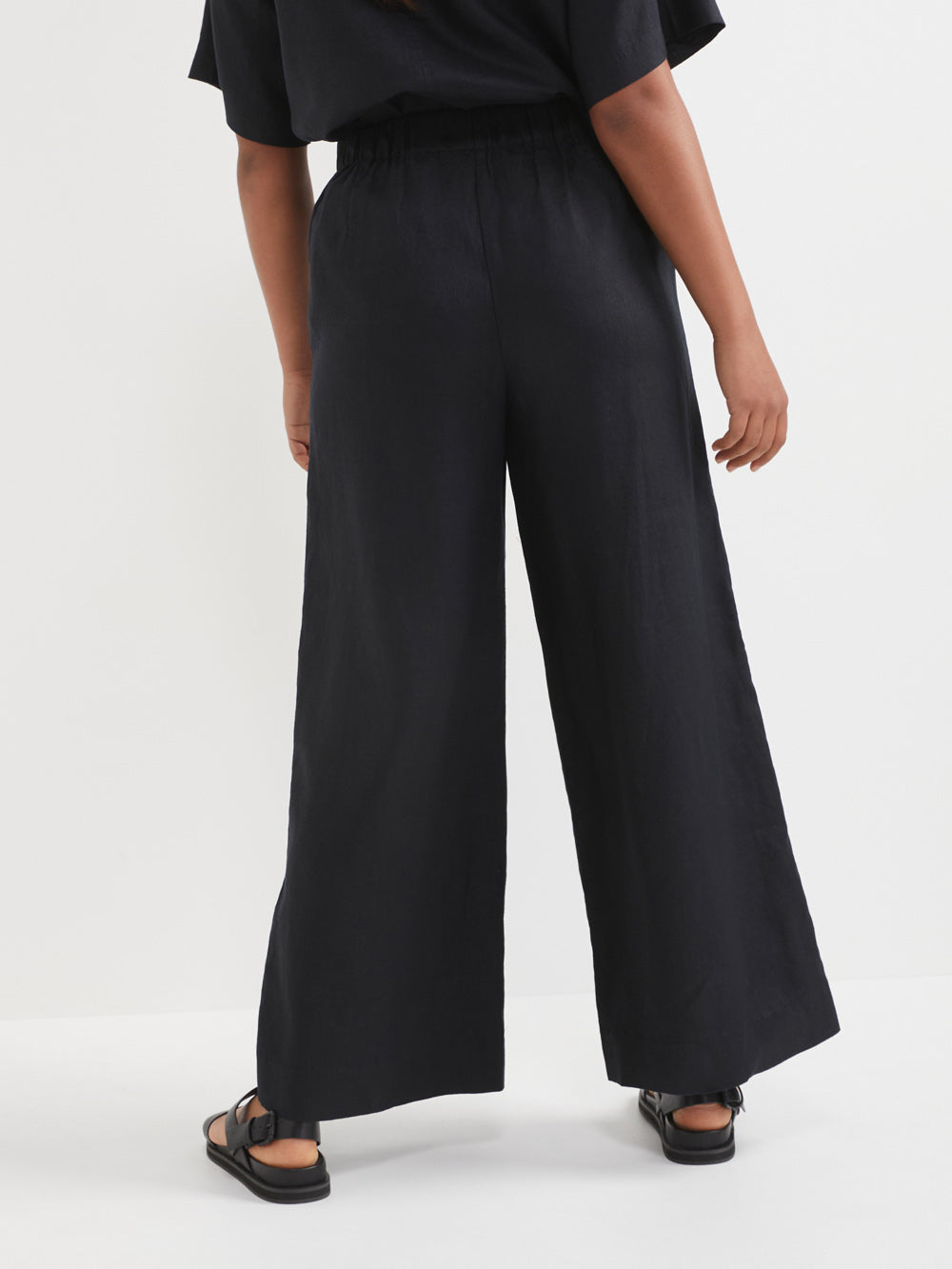 The Flat Front Linen Pant