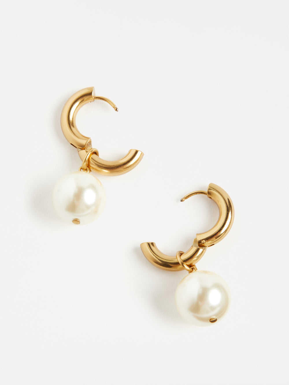The Eve Pearl Earrings