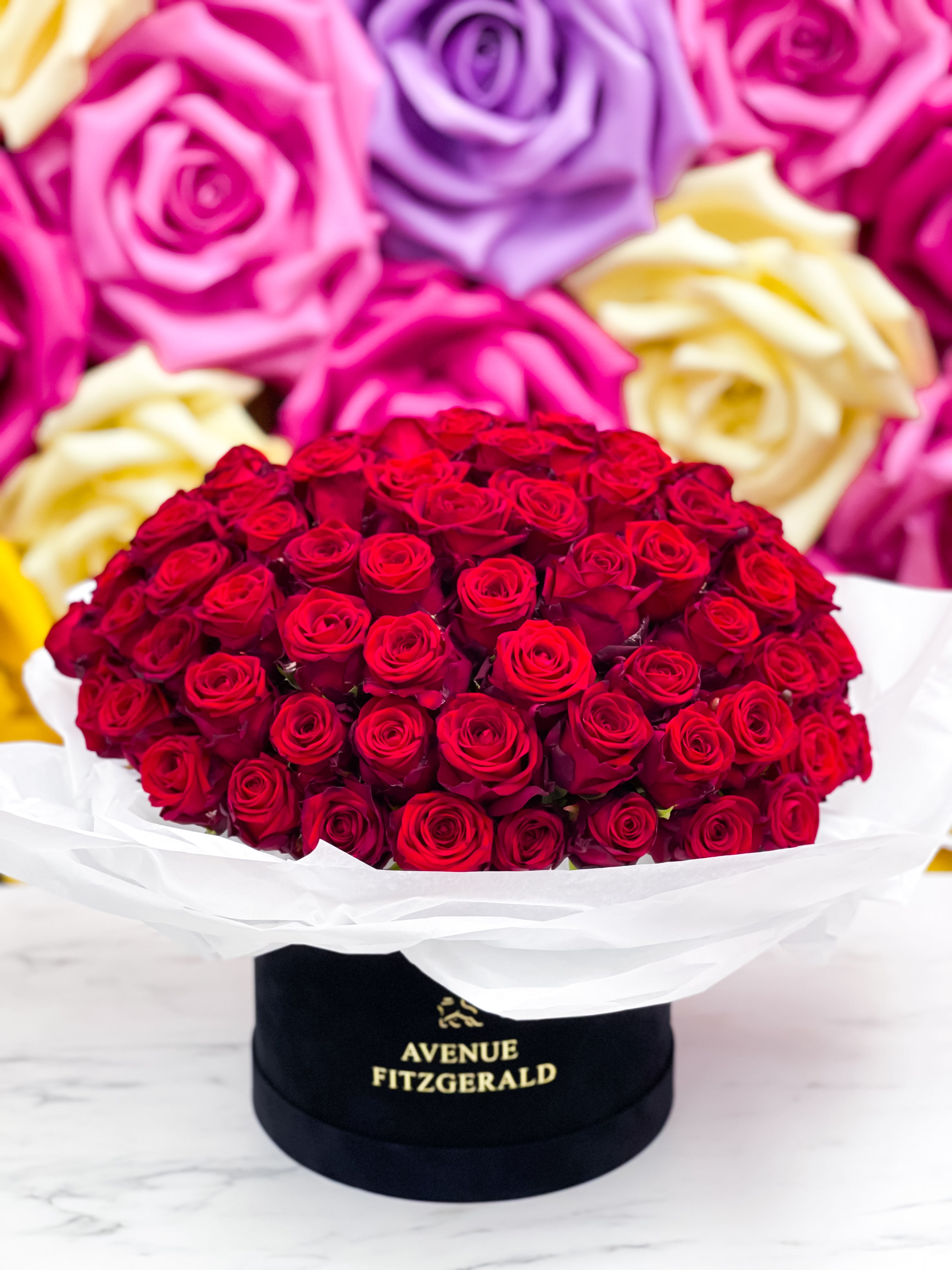 Bouquet 100 Roses frâiches | AvenueFitzgerald