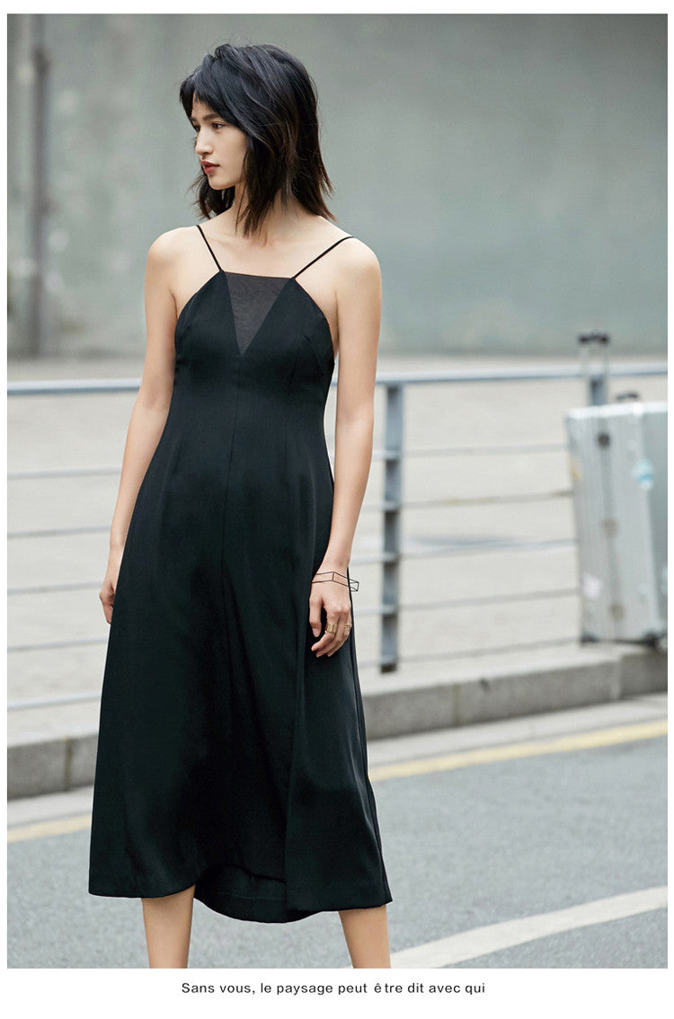 Robe noire élégante à bretelles pour femmes