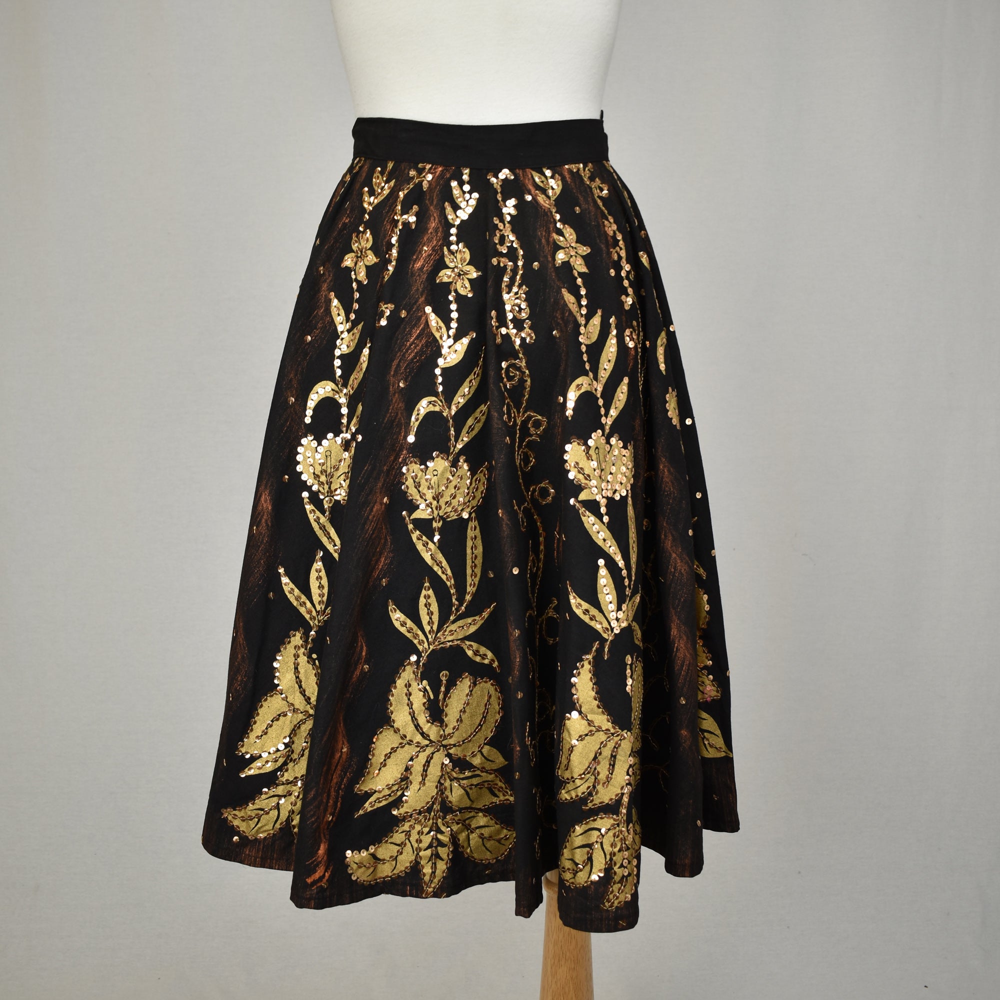 Vintage 50s Hand Painted Mexican Tourist Skirt - Black with Gold Sequins -  Full Circle - Gold and Bronze Shimmering Paint