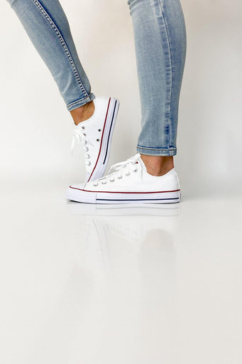 chuck taylor all star leather low top white