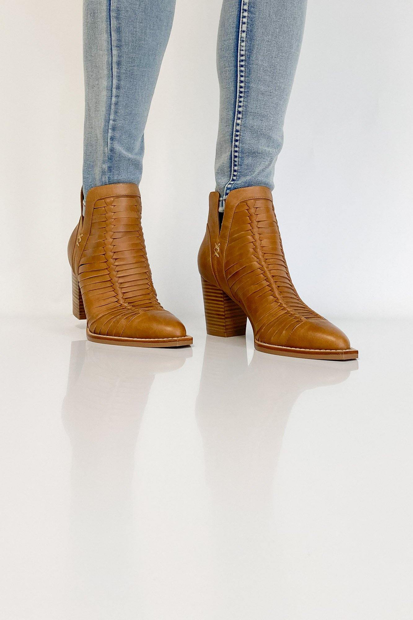 Mollini Leanah Boot Tan – Shine On