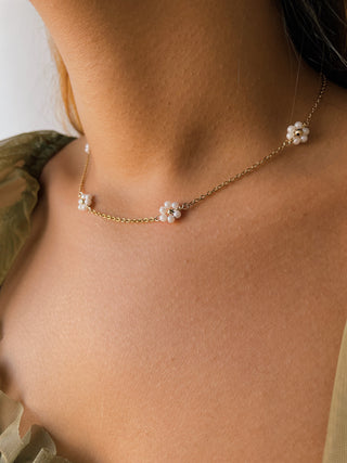 Daisy Daze White Lace Choker Necklace