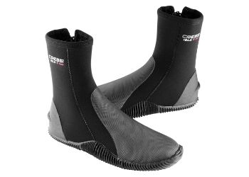 dive boots