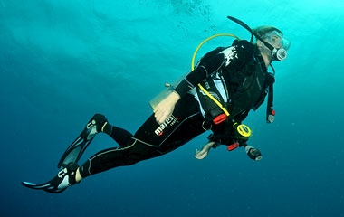 scuba wetsuit