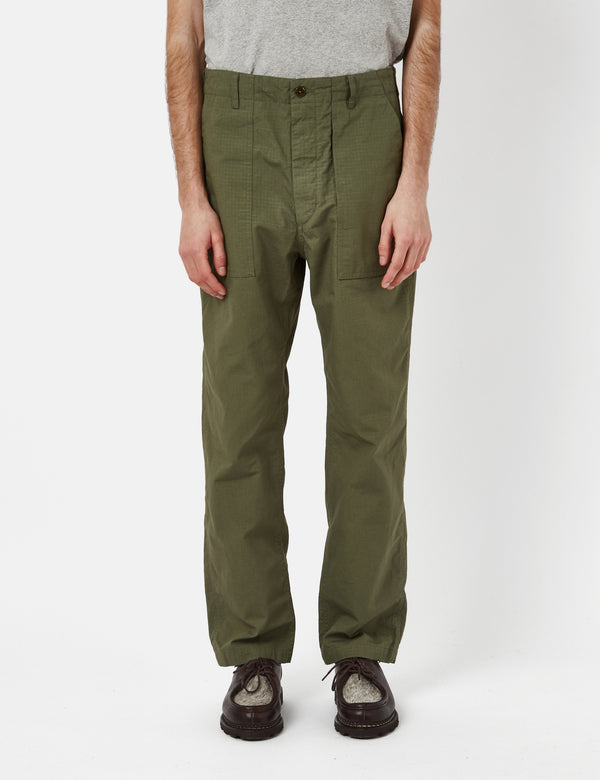 Beams Plus Painter Pants (Supima Herringbone) - Olive Green I Article.