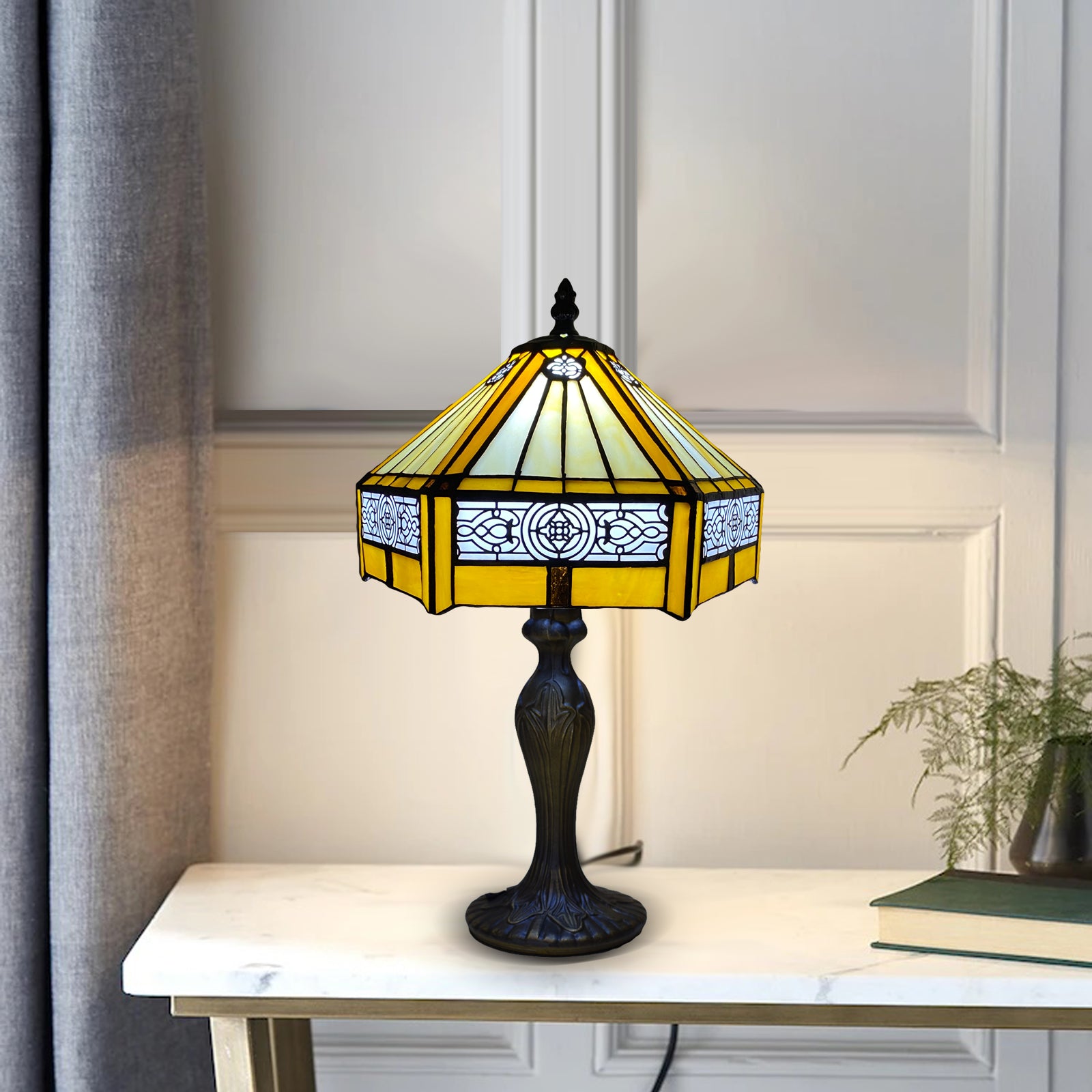 yellow tiffany lamp