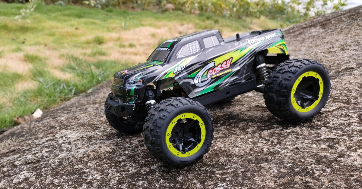 1:10 4wd 70km/h Haute vitesse Drift Rc Voiture Amortisseur Anti-collision  Off-road Racing Télécommande Car Toys For Children Gifts