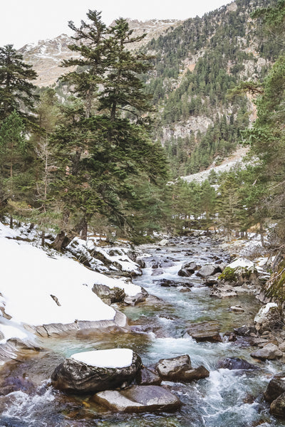 pyrénées papier bonnes adresses montagnes gastronomie voyage randonnées hébergement rivière paysage nature