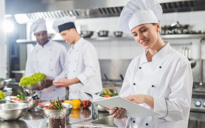 Chef Checking Her Schedule At Restaurant Kitchen Min ?v=1656475239