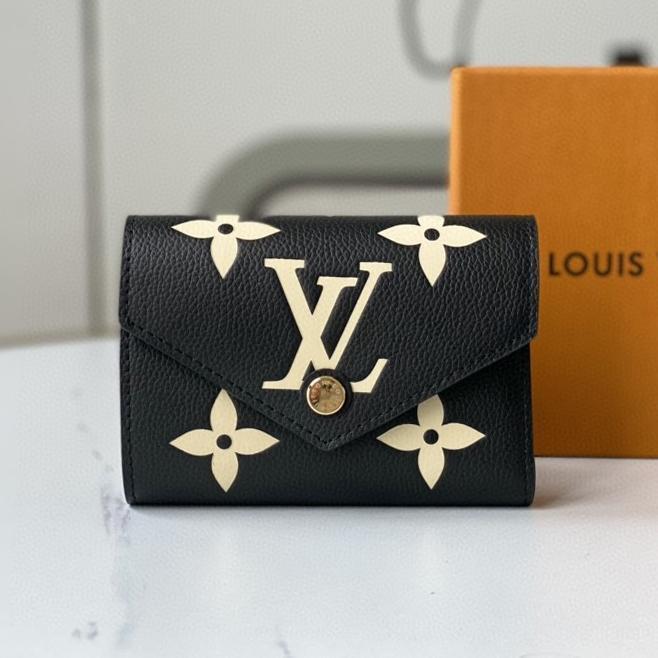 Louis Vuitton LV Classic Leather Wallet Purse