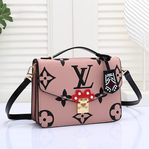 Louis vuitton LV New Fashion Bag Retro Casual Shoulder Bag Chain Crossbody Versatile Luxury Women