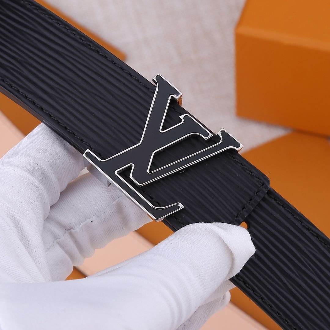 LV Louis Vuitton Classic Leather Smooth Buckle Belt