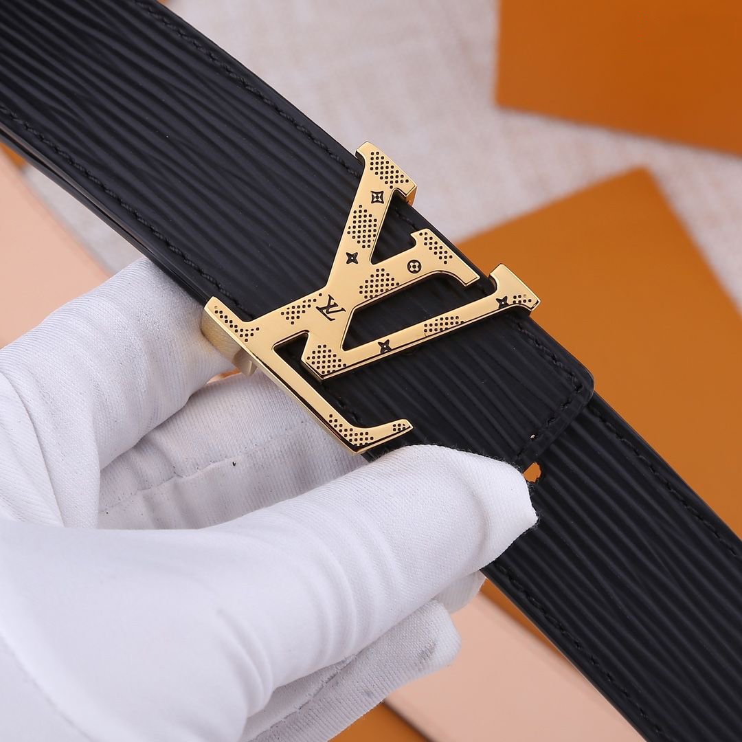 LV Louis Vuitton Classic Leather Smooth Buckle Belt