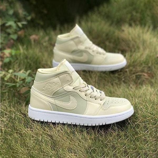 Nike AIR Jordan AJ1 basketball shoes men and women mid-top sports shoes chameleon goose feather yell