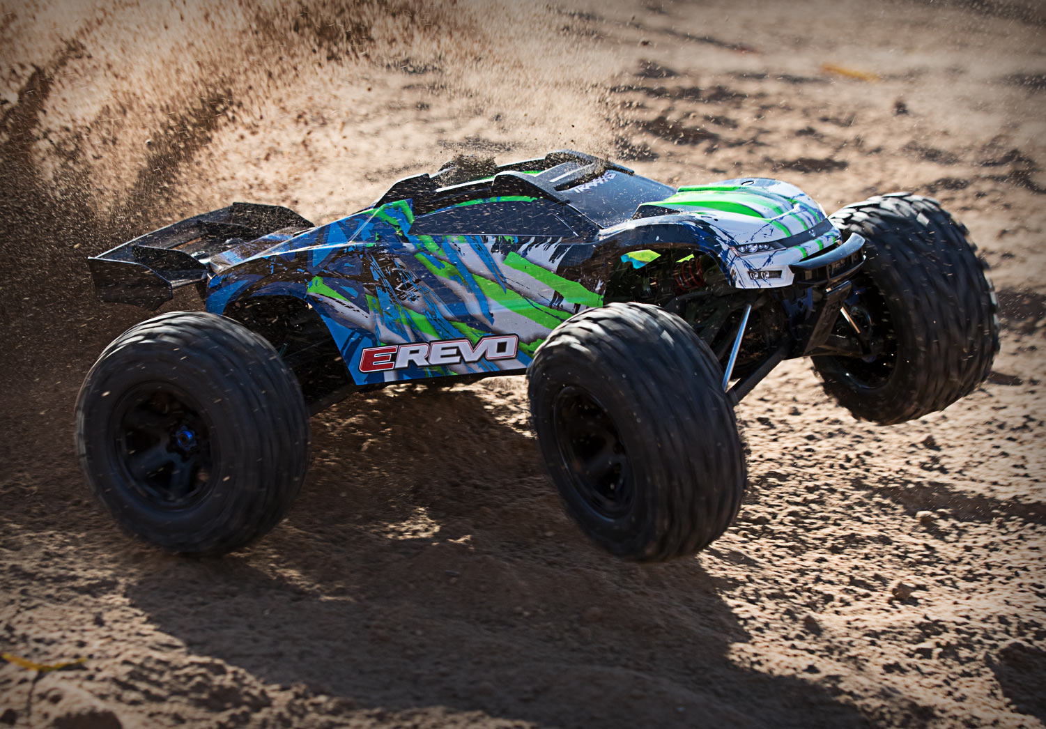 traxxas 1 8 e revo vxl