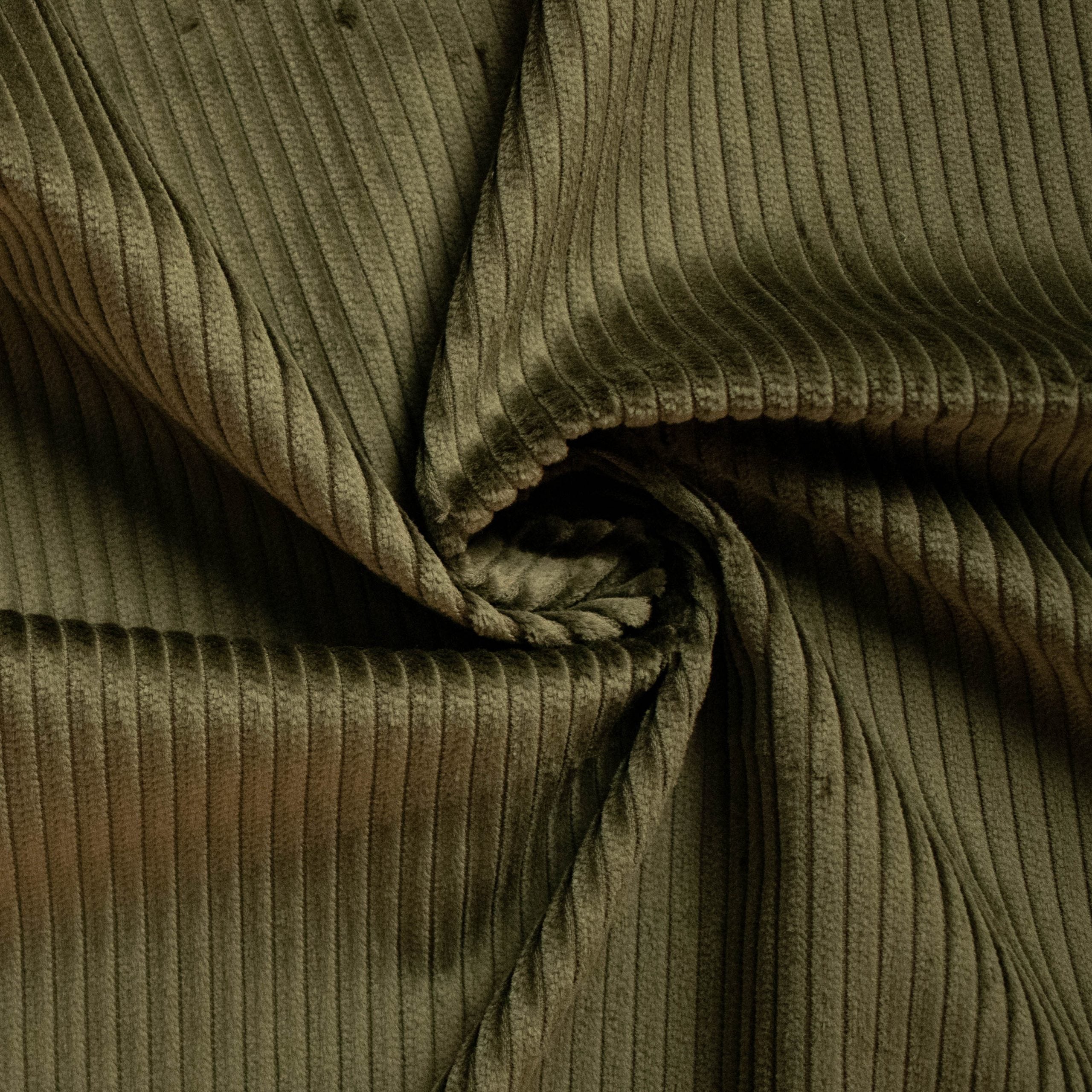 Green Corduroy Fabric, Kelly Green 21 Wale Featherweight Corduroy, Robert  Kaufman Fabric by the Yard, 100% Cotton 