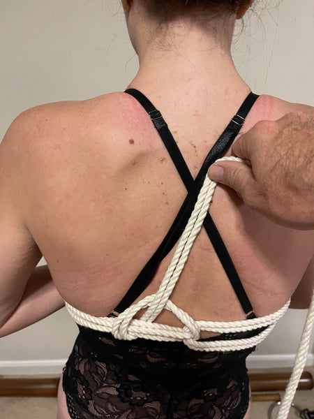 Hishi shibari body harness tie