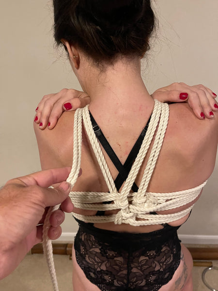 Hishi shibari body harness tie