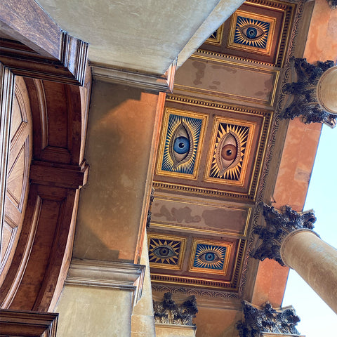 Blenheim palace Oxfordshire, gladys deacon blue eyes painted on the ceiling of the entrance to the palace