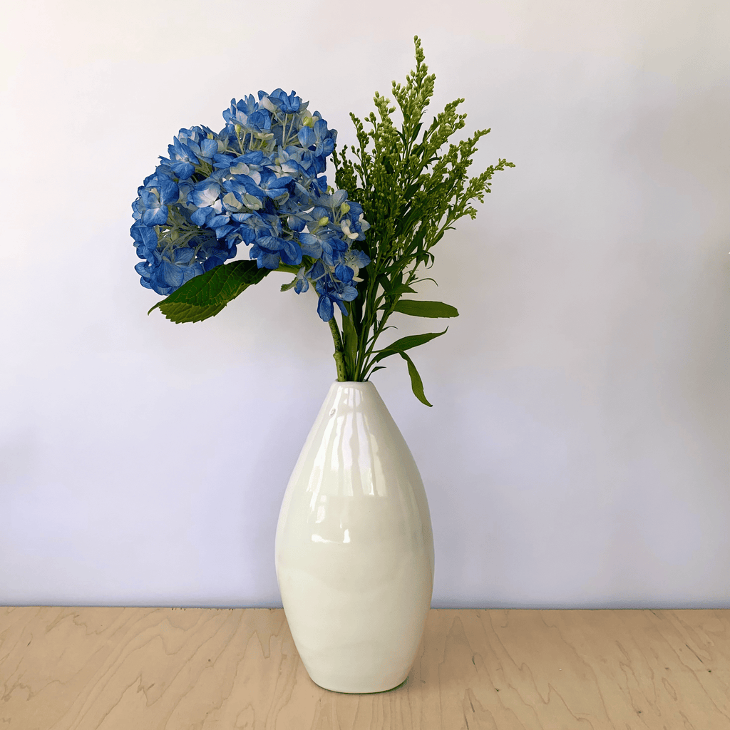 White Tray of Vases – Cha May Ching Museum Boutique