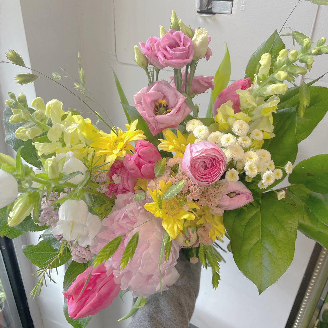 In Bloom Flower Shop // flowers + plants + more // 416-480-2222
