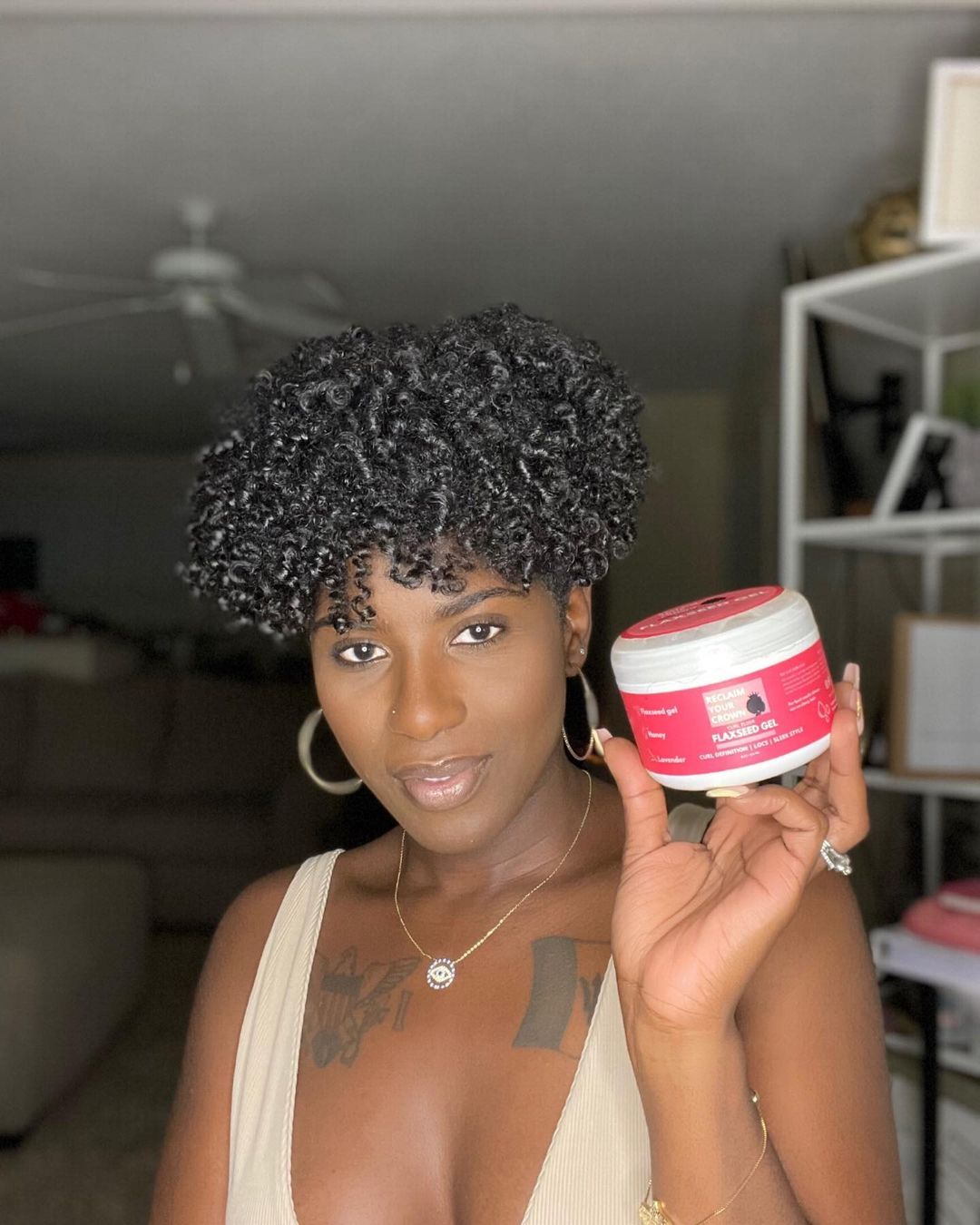 Woman with 4C Hair Using Flaxseed Gel