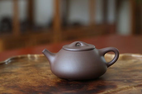 Yixing Teapot made of Dicaoqing Clay