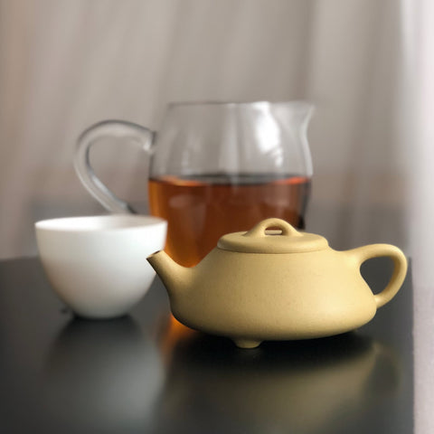 Benshan lüni Yixing Teapot. Zisha such as lüni is quite porous and has good heat retention.