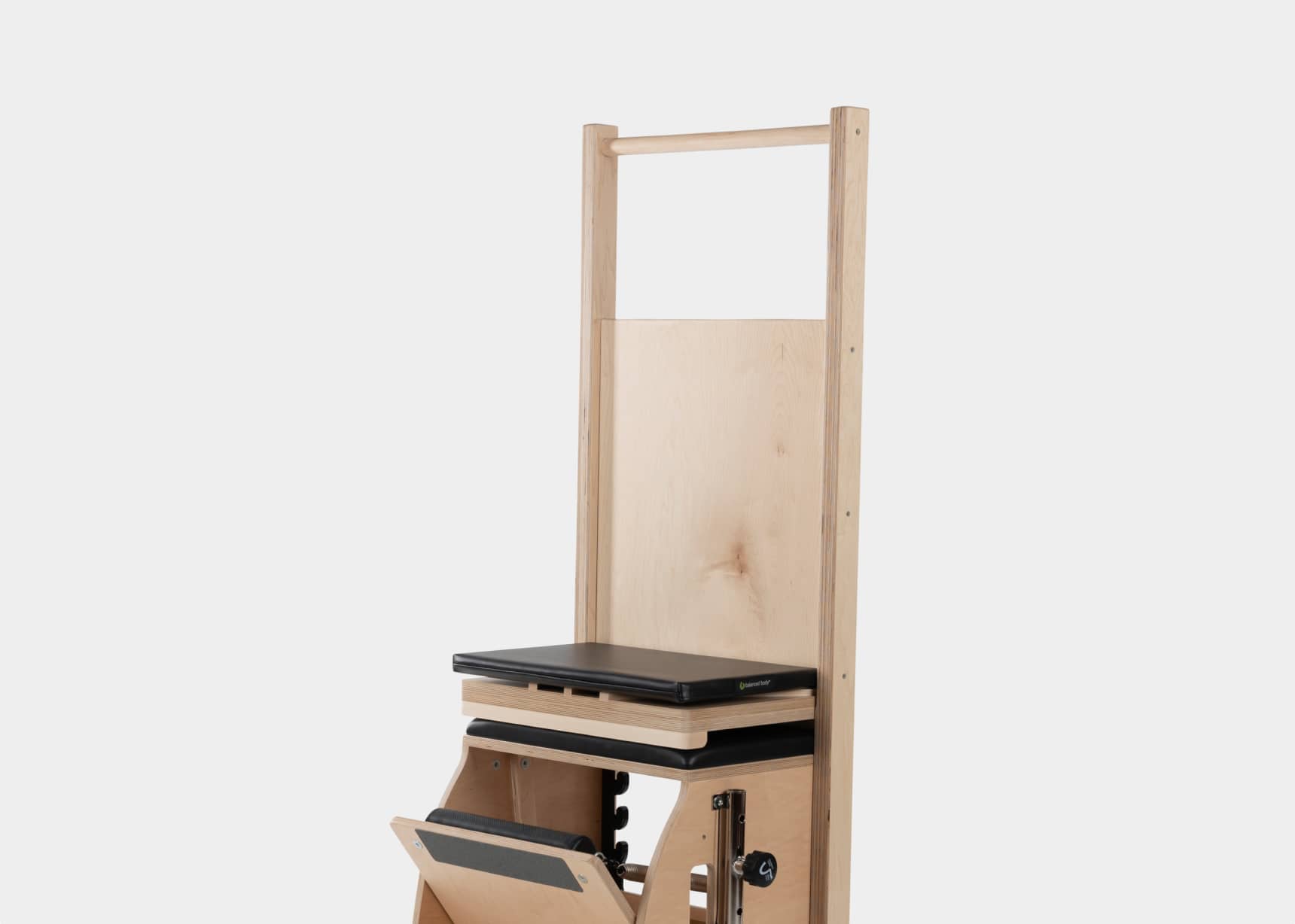 Wunda Chair - Baltic Birch Black Peakpilates