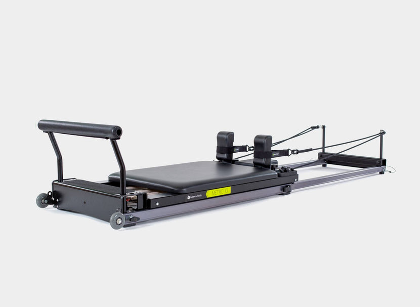  ZENOVA Pilates Reformer，Foldable Pilates Reformer Machine for  Home and Gym Use to Balanced Body - Up to 300 lbs Weight Capacity : Sports  & Outdoors