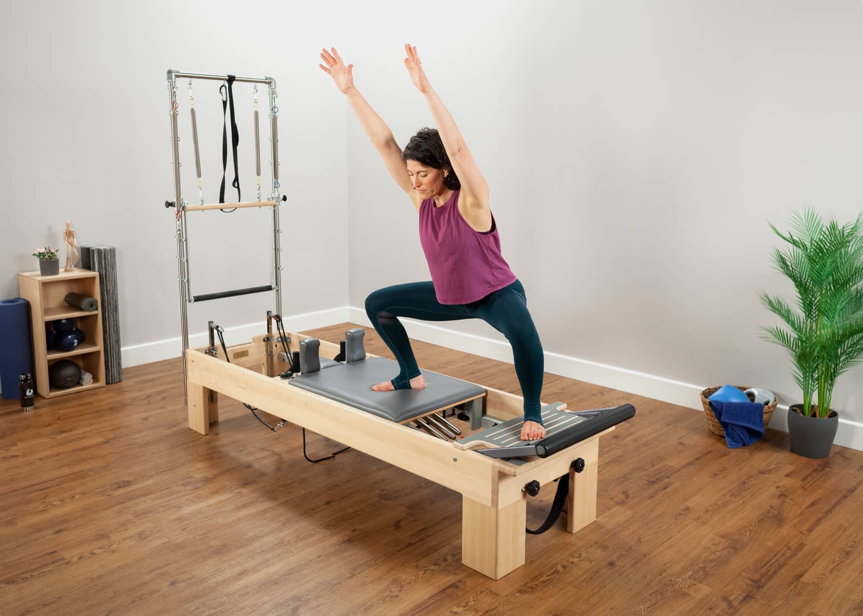 Add variety to your workouts with this versatile, drop-in accessory for your Studio Reformer