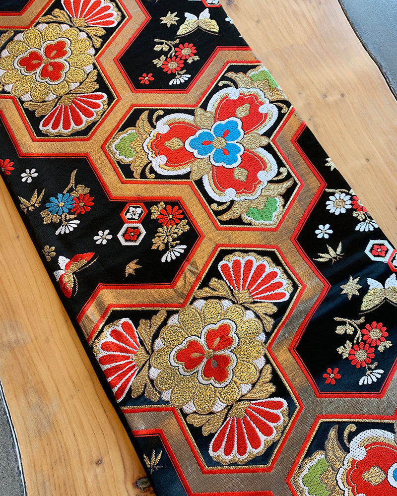 Japanese Traditional Black Kimono Obi Table Runner – Kimono禅zen