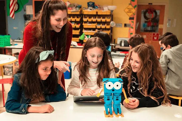 Students and Teacher using Marty the Robot