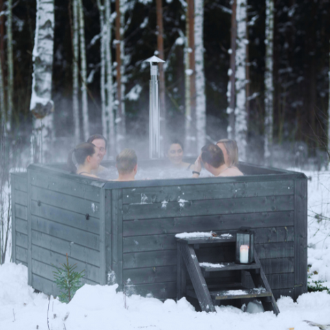 rexener hot tub in winter