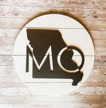 Load image into Gallery viewer, Missouri Outline
