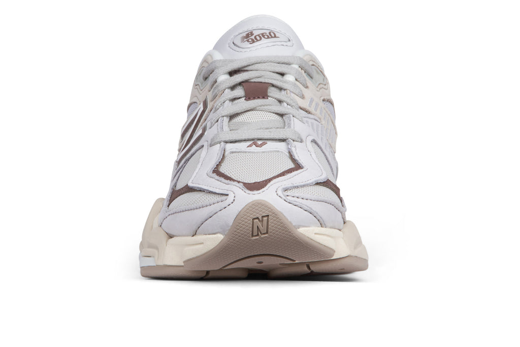 New Balance U9060FNA 24.5 ニューバランス 2002R www.ipdt.pt