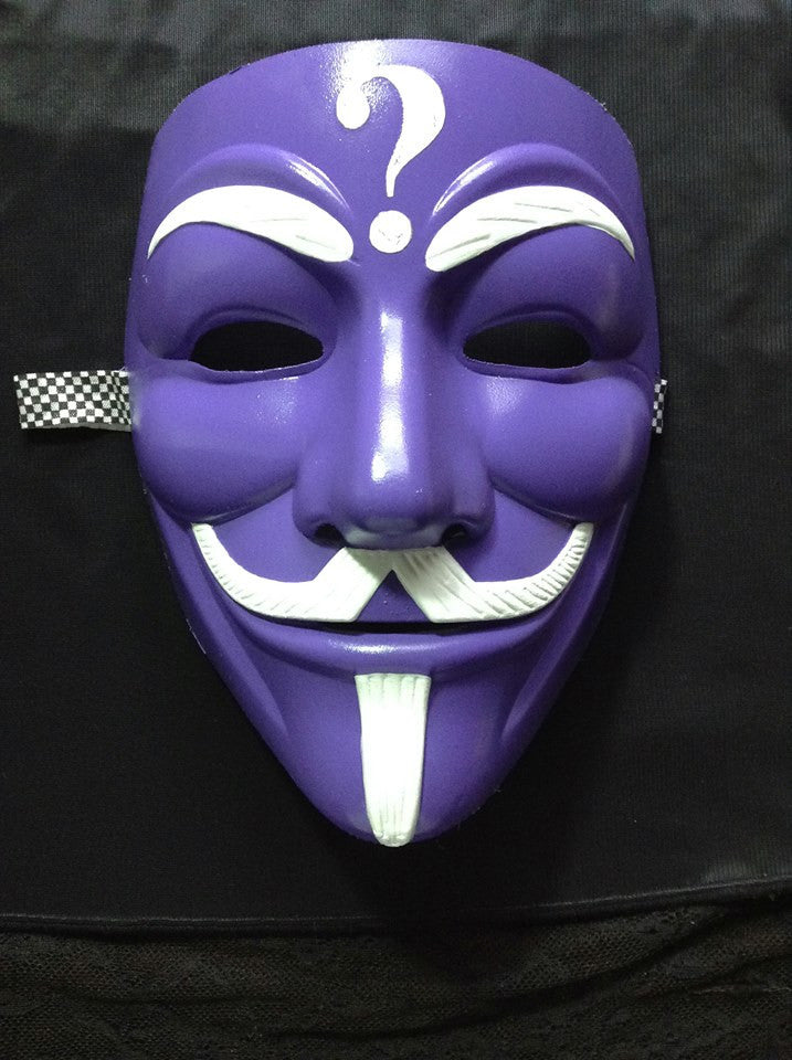 Маска меняет цвет. Маска Анонимуса. Массауа. Маска Анонимуса Разрисованная. Фиолетовая маска Анонимуса.