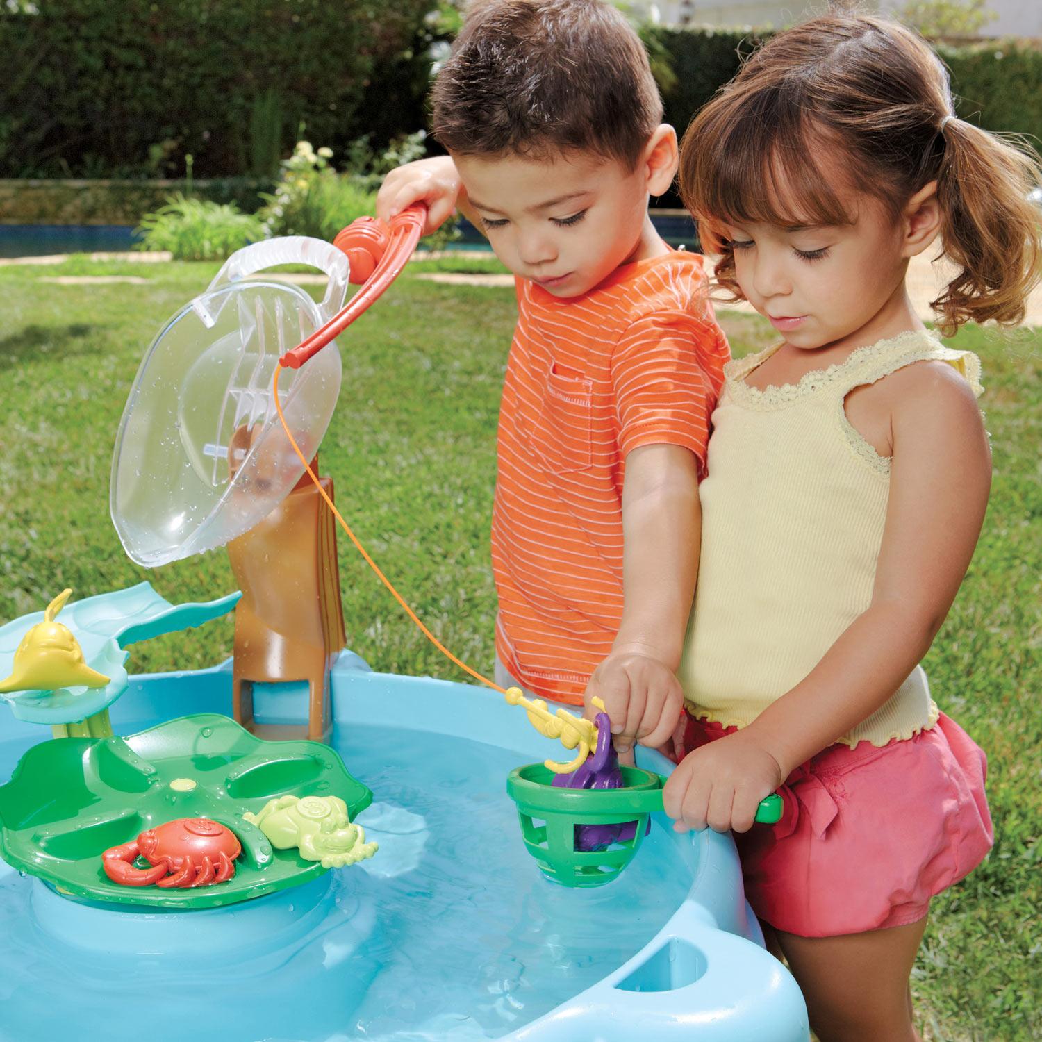 Столик для воды. Игры с водой. Столик для игры с водой. Игрушки для воды для детей. Детские игры с водой.