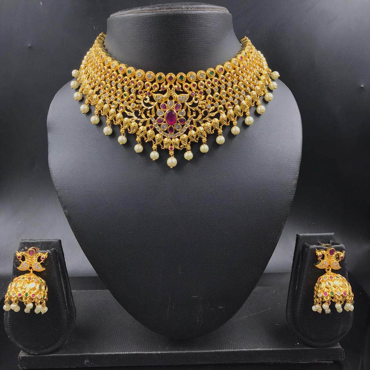 Golden Choker Necklace Set In Embossed Detailing