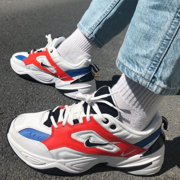 NIKE M2K TEKNO BLANCO Y ROJO –