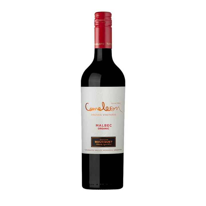 This medium bodied Malbec has intense flavours of plum, blackberry, and chocolate with soft tannins. It’s a great match for burgers or vegetarian chili.