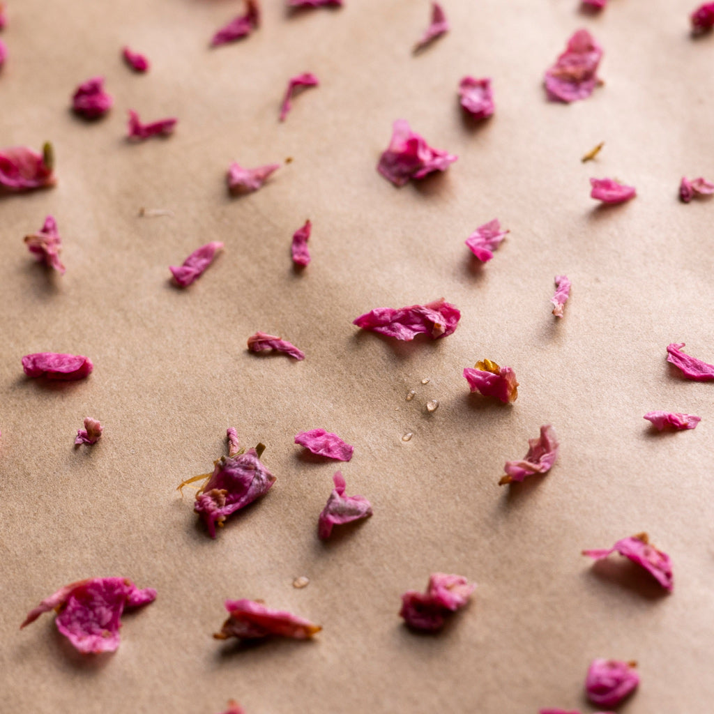 Drying petals